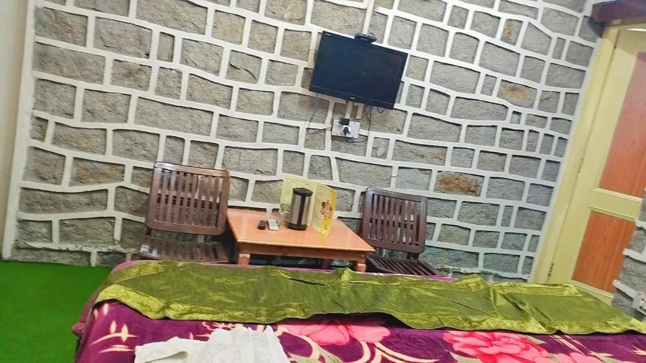 Hotel Seraj International Manali  Bagian luar foto