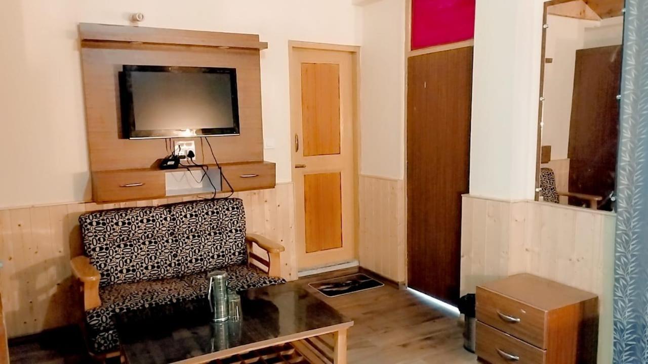 Hotel Seraj International Manali  Bagian luar foto